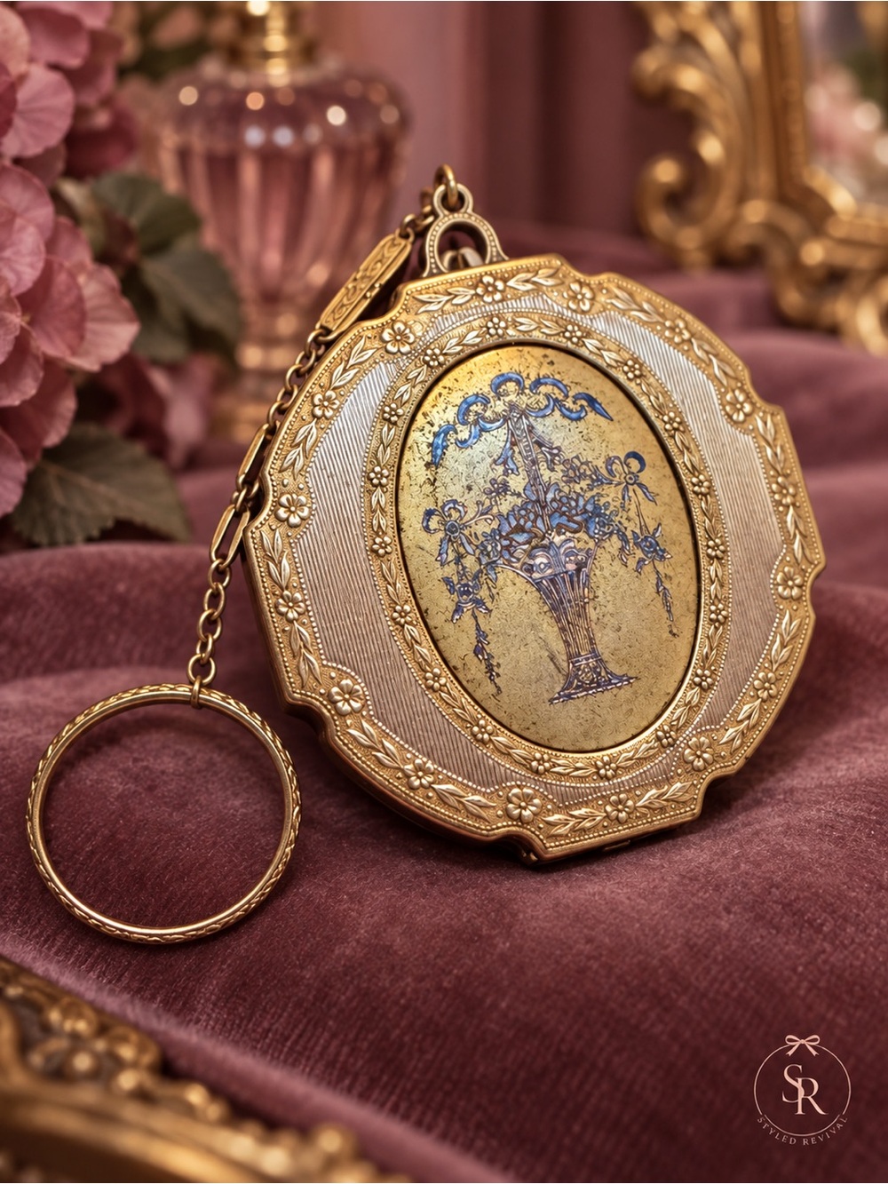 Antique 1920s Art Deco Dance Compact Finger Ring Vanity